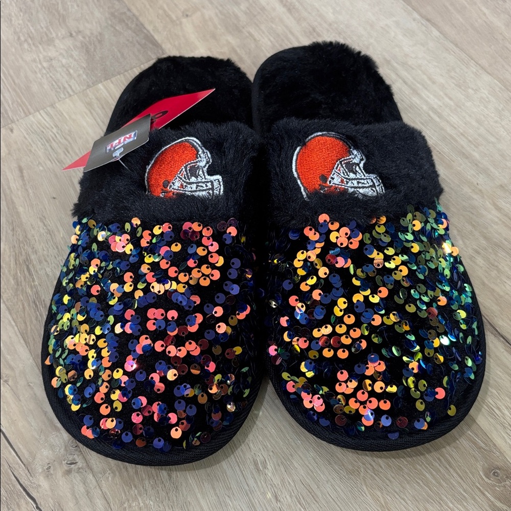 NEW Women’s FOCO Cleveland Browns Glitter Slippers - Picture 2 of 5